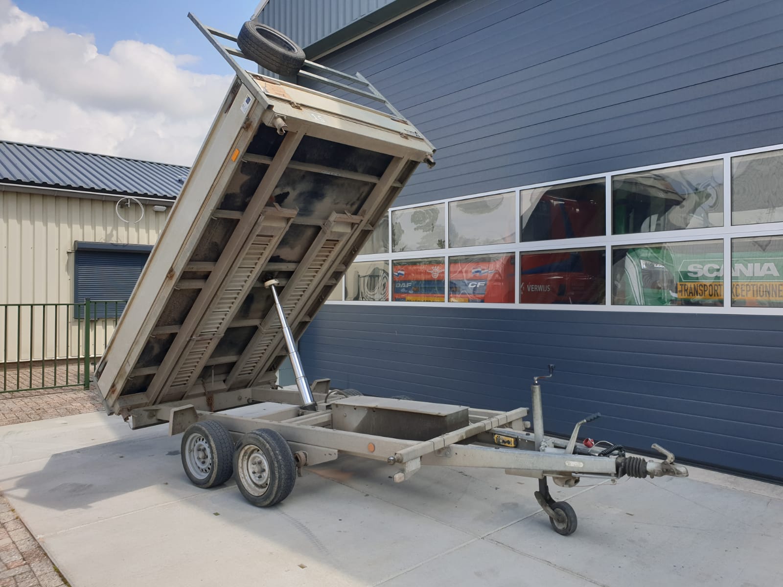 Hydraulische kipper 2700 kg